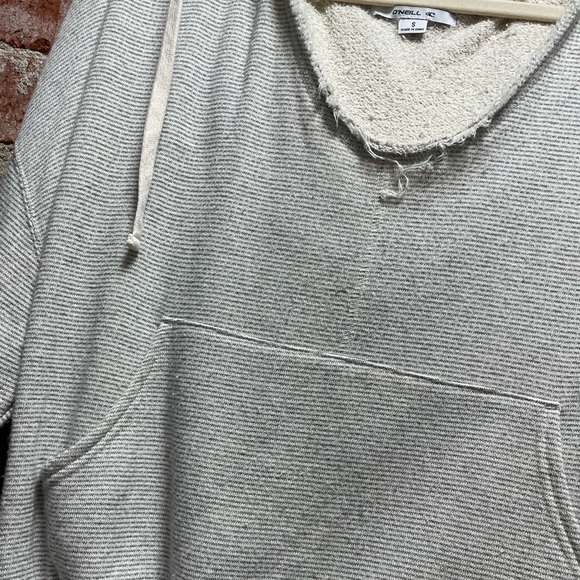 O’Neill Tie Hem Striped Hoodie- size S - Picture 3 of 8